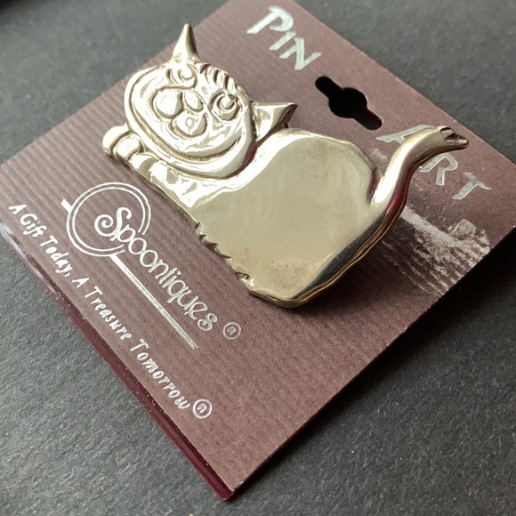 Vintage Spoonliques A Gift Today A Treasure Tomorrow Silver engraved Cat Pin - Picture 4 of 13
